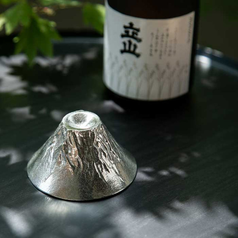 日本【能作】金箔．錫富士山風情 純錫清酒杯 桐箱禮盒套裝 Paulownia Box for 2 of Tin Sake Cup FUJIYAMA