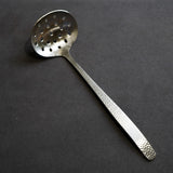 SALUS Nagomi Stainless Steel Hammered-Pattern Skimmer