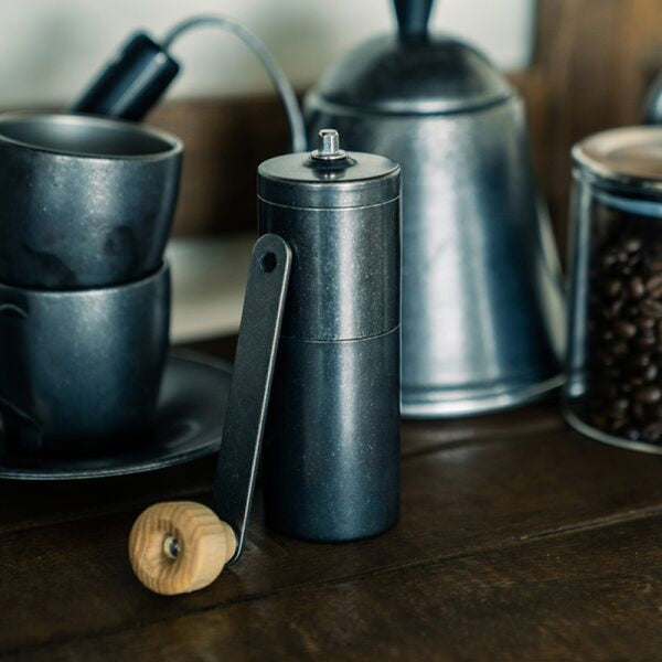 日本青芳 BLACK VINTAGE系列 不鏽鋼 手搖磨豆機 Ceramic Coffee Mill