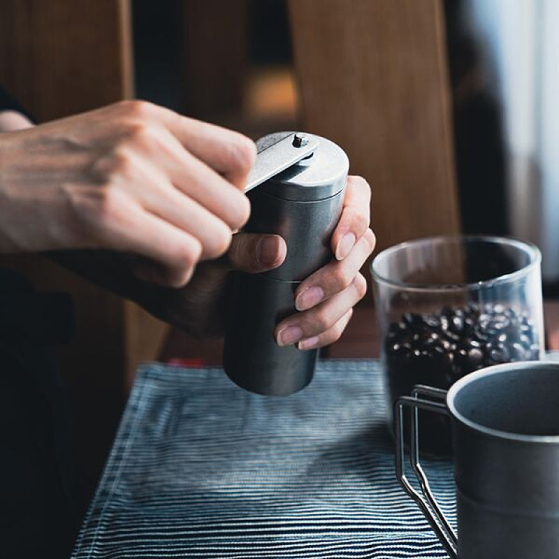 日本青芳 VINTAGE系列 不鏽鋼 手搖磨豆機 Ceramic Coffee Mill